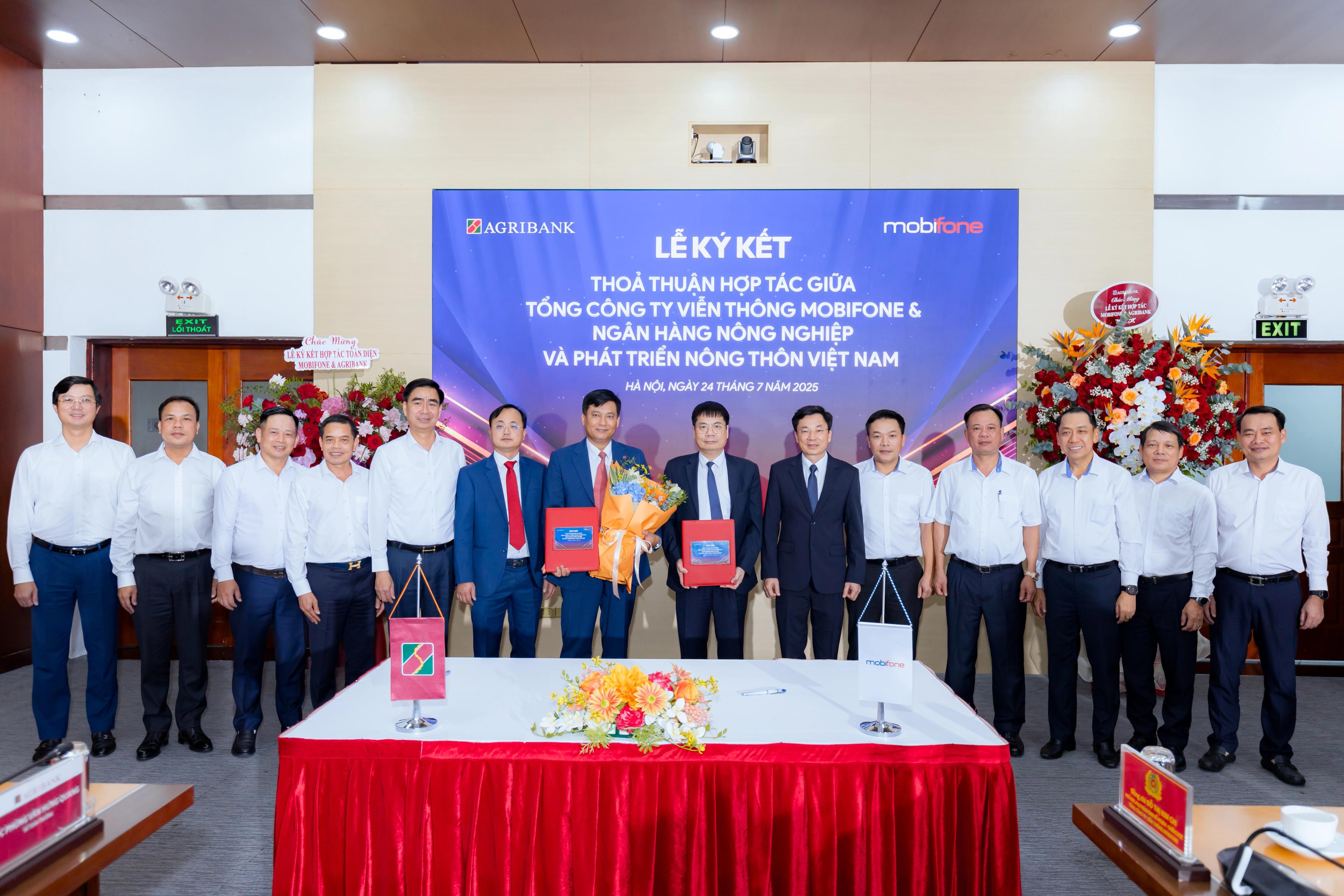 MOBIFONE VÀ AGRIBANK KÝ KẾT HỢP TÁC CHIẾN LƯỢC: THÚC ĐẨY CHUYỂN ĐỔI SỐ QUỐC GIA VÀ TÀI CHÍNH TOÀN DIỆN